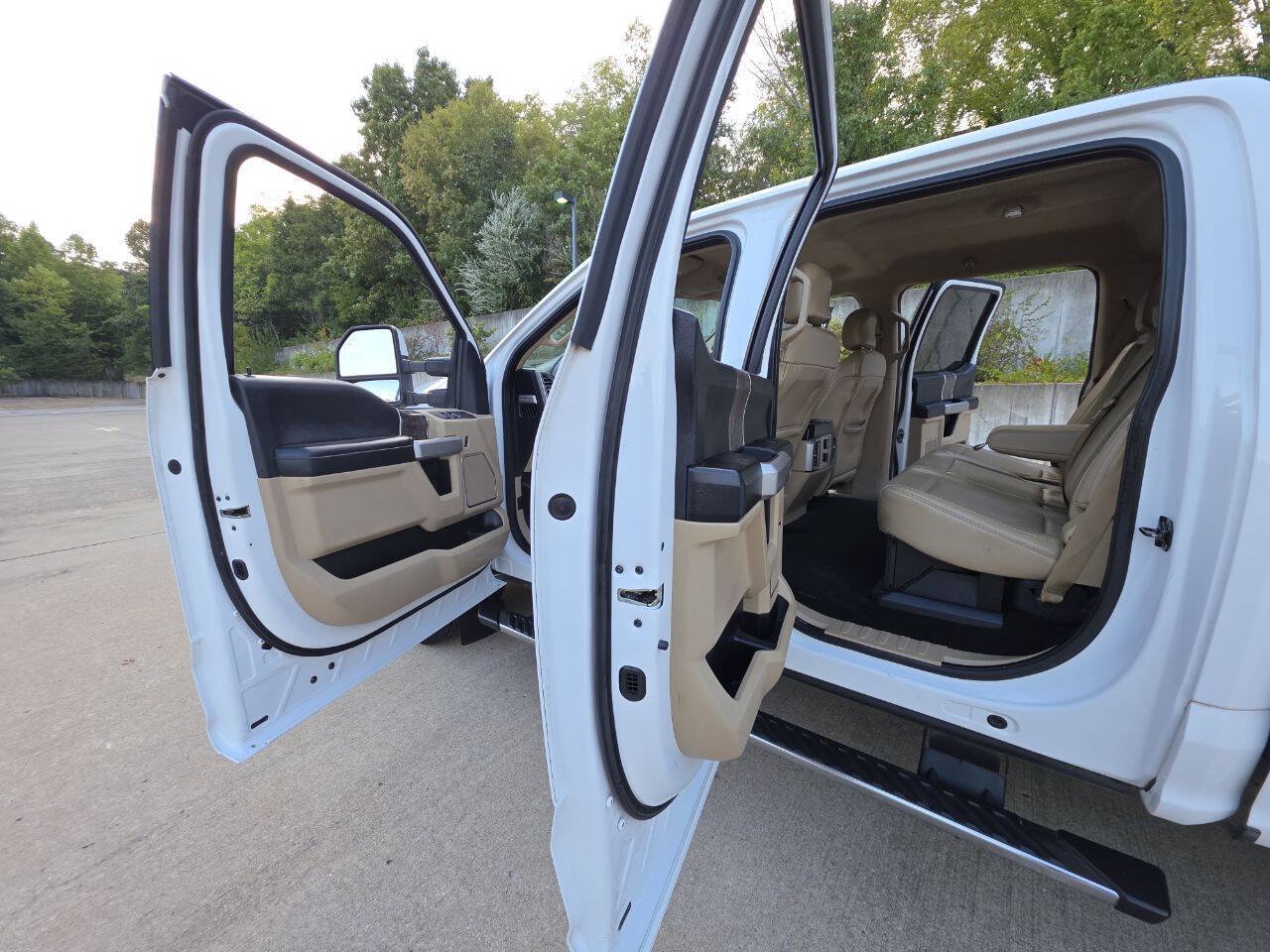 Used 2017 Ford F350 Lariat AWD/4WD image 53