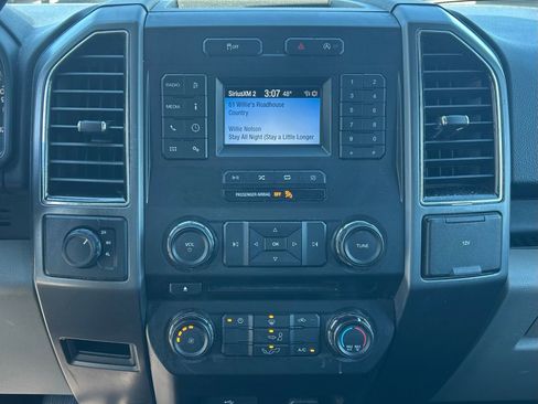 Used 2018 Ford F150 XLT AWD/4WD image 18