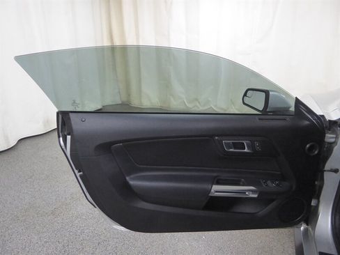 Used 2019 Ford Mustang Coupe w/ Ford Safe & Smart Package RWD image 20