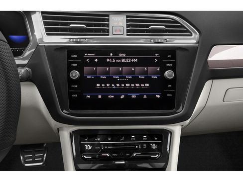 Used 2023 Volkswagen Tiguan SE R-Line AWD/4WD image 20