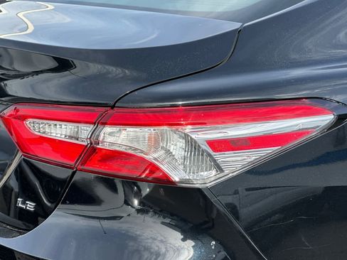 Used 2019 Toyota Camry LE image 16