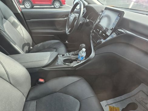 Used 2022 Toyota Camry XSE w/ Cold Weather Package FWD image 11
