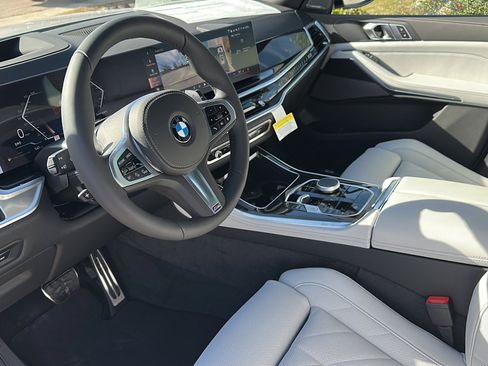 New 2026 BMW X5 xDrive40i w/ M Sport Package image 9