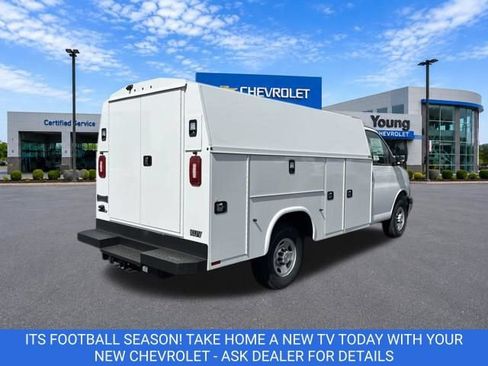 New 2025 Chevrolet Express 3500 w/ Power Convenience Package RWD image 7