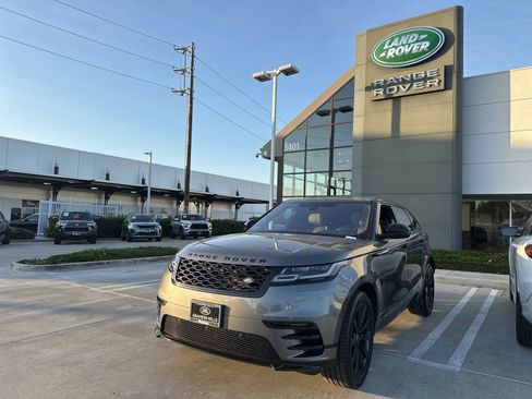 Used 2019 Land Rover Range Rover Velar R-Dynamic SE image 1