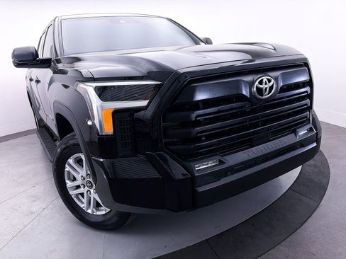 Used 2023 Toyota Tundra SR5 w/ SR5 Premium Package AWD/4WD image 7