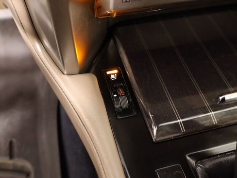 Used 2021 Lexus GX 460 Premium w/ Premium Package image 8