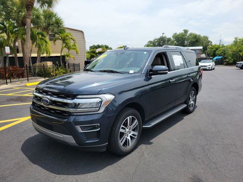 Used 2023 Ford Expedition Limited RWD image 10