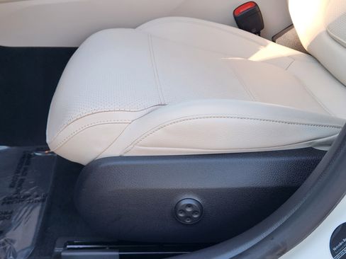 Used 2023 Mercedes-Benz C 300 Sedan image 29