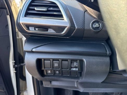 Used 2022 Subaru Forester Base image 14