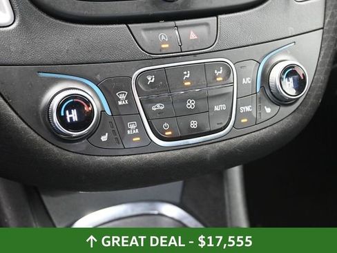 Used 2024 Chevrolet Malibu LT image 27