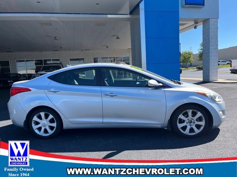 Used 2013 Hyundai Elantra Limited w/ Technology Pkg FWD image 5