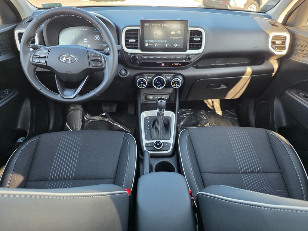 Used 2026 Hyundai Venue SEL FWD image 16