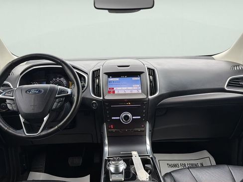 Used 2019 Ford Edge Titanium AWD/4WD image 13