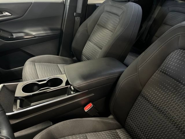 Used 2025 Chevrolet Equinox LT AWD/4WD image 18