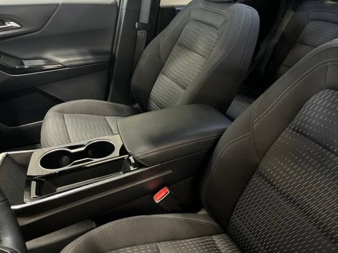 Used 2025 Chevrolet Equinox LT AWD/4WD image 18