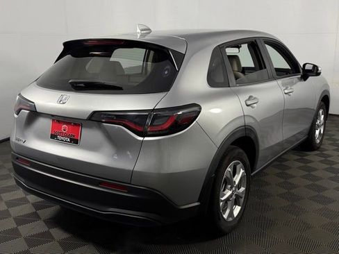 Used 2023 Honda HR-V LX image 8