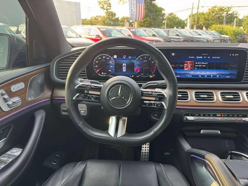 Used 2024 Mercedes-Benz GLS 580 4MATIC image 22