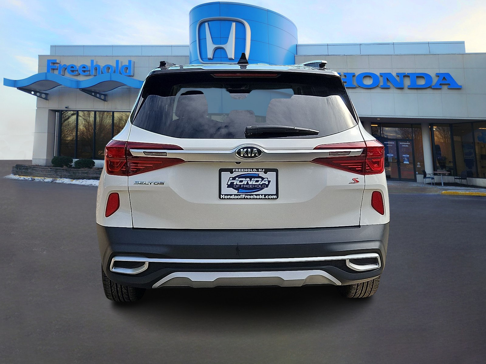 Used 2021 Kia Seltos S AWD/4WD image 5