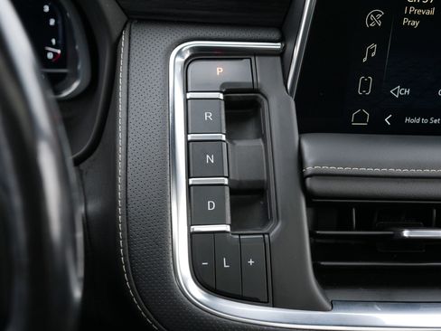 Used 2023 GMC Yukon SLT image 24