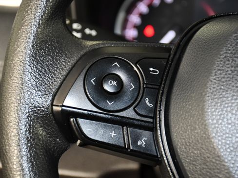 Used 2025 Toyota RAV4 XLE AWD/4WD image 20