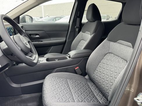 New 2026 Nissan Kicks SV w/ Cold Weather Package AWD/4WD image 21