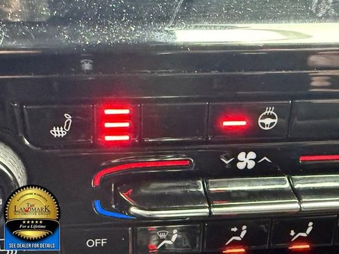 Used 2023 Jeep Grand Cherokee Limited image 14