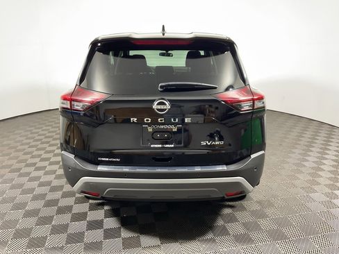 Used 2023 Nissan Rogue SV image 11
