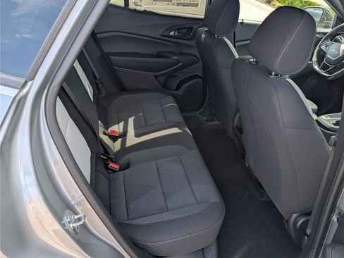 New 2026 Chevrolet Trax RS w/ Sunroof Package FWD image 7