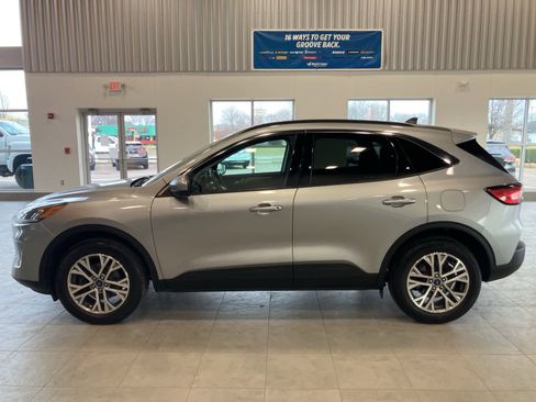 Used 2022 Ford Escape SEL image 8
