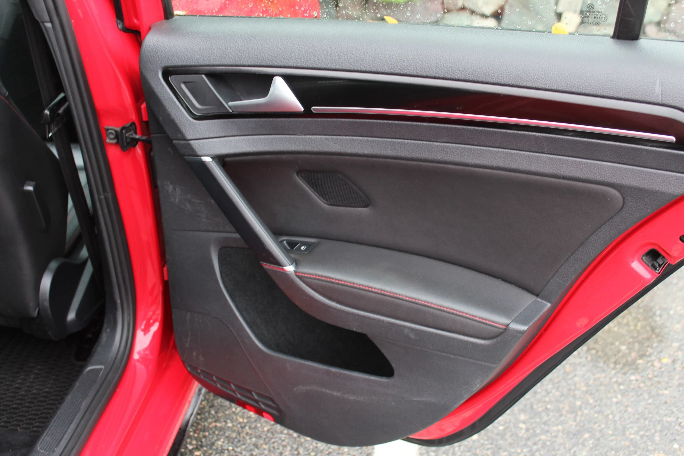 Used 2015 Volkswagen GTI Autobahn w/ Lighting Package (SEL) FWD image 16