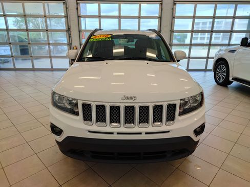Used 2016 Jeep Compass High Altitude AWD/4WD image 8