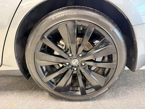 Used 2022 Nissan Altima 2.5 SR w/ Midnight Edition Package FWD image 15