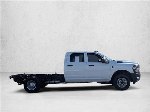 Used 2024 RAM 3500 Tradesman image 4