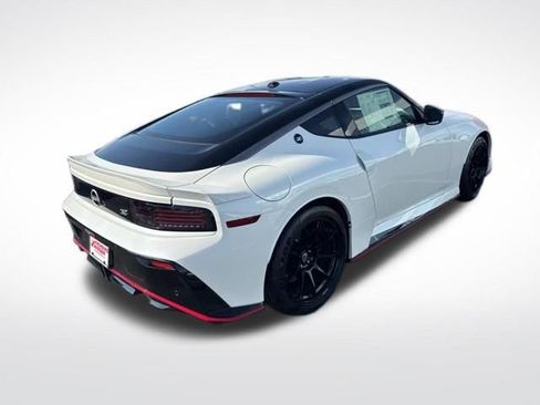 New 2025 Nissan Z NISMO w/ Floor Mat Package RWD image 8