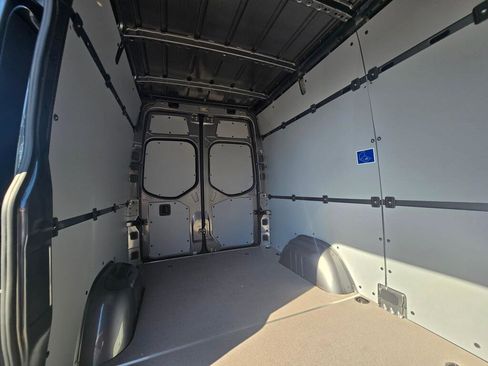 New 2025 Mercedes-Benz Sprinter 2500 image 19