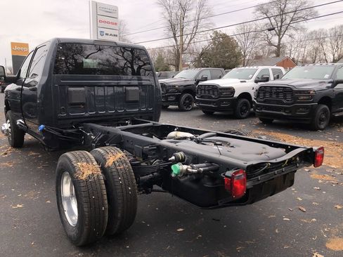 New 2026 RAM 3500 Tradesman w/ Chrome Appearance Group image 12
