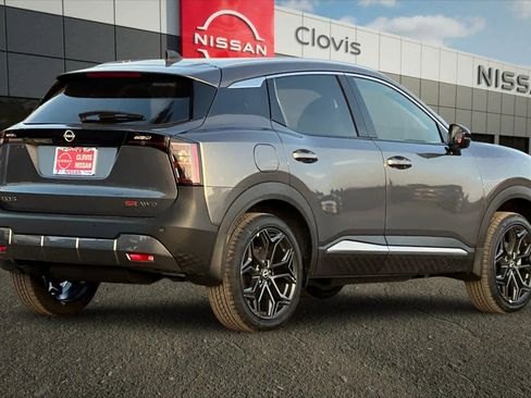 New 2026 Nissan Kicks SR image 3