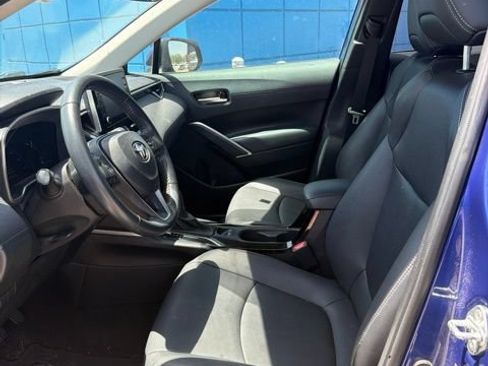 Used 2022 Toyota Corolla Cross XLE FWD image 8
