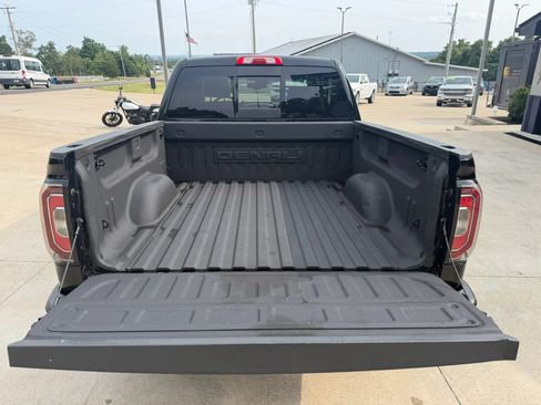 Used 2017 GMC Sierra 1500 Denali w/ Denali Ultimate Package AWD/4WD image 34