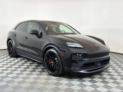 Used 2026 Porsche Macan GTS Electric AWD/4WD image 8