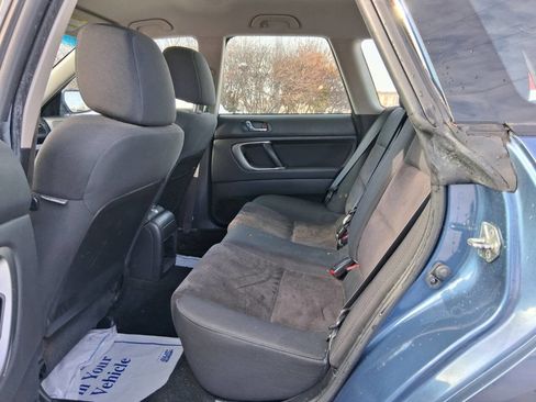 Used 2008 Subaru Outback 2.5i L.L. Bean image 11