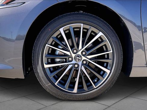 New 2025 Lexus ES 350 w/ Premium Package image 21