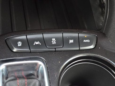 Used 2024 Chevrolet TrailBlazer RS image 29