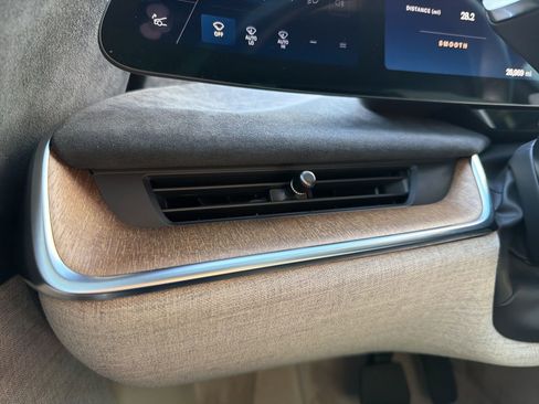 Used 2022 Lucid Air Grand Touring image 43