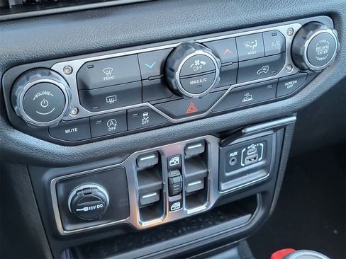 New 2026 Jeep Gladiator Sport image 13