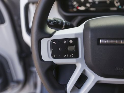 Used 2026 Land Rover Defender 110 S image 19