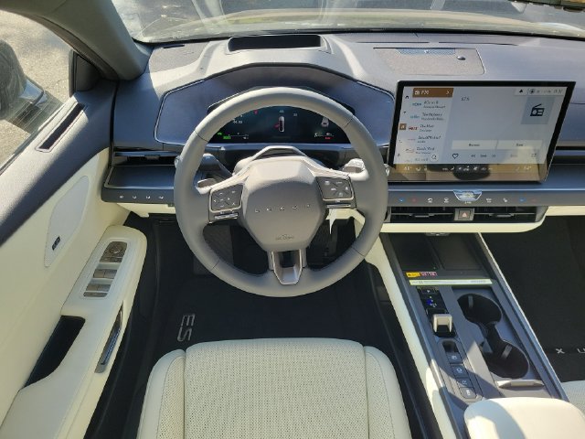 New 2026 Lexus ES 350h w/ Cold Area Package FWD image 10