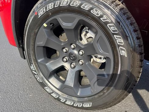 New 2026 RAM 1500 Big Horn AWD/4WD image 9