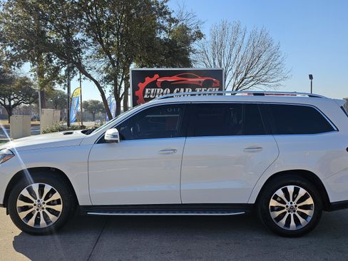 Used 2018 Mercedes-Benz GLS 450 4MATIC w/ Premium Package image 2